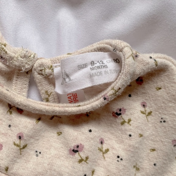 Zara long sleeve floral dress with ruffle hem size 9-12 months - Picture 3 of 7